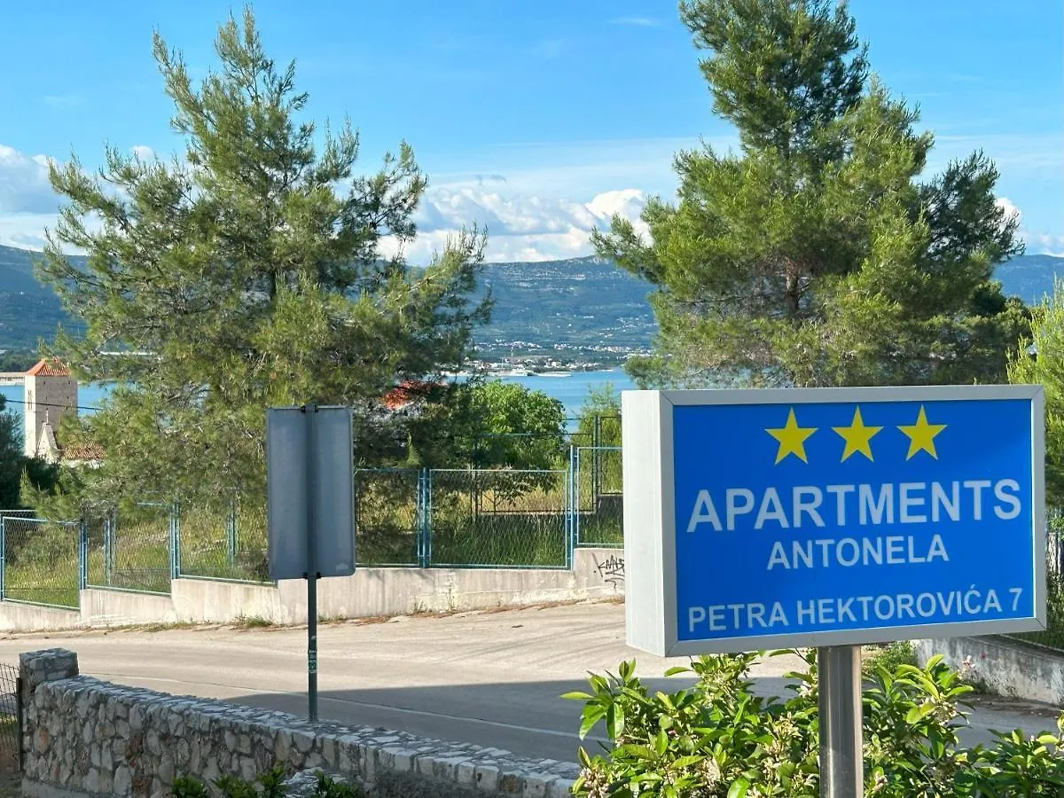 Apartments Antonella Trogir 0*,  Croacia